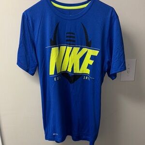 Nike Blue and Yellow Athletic Short Sleeve Tees